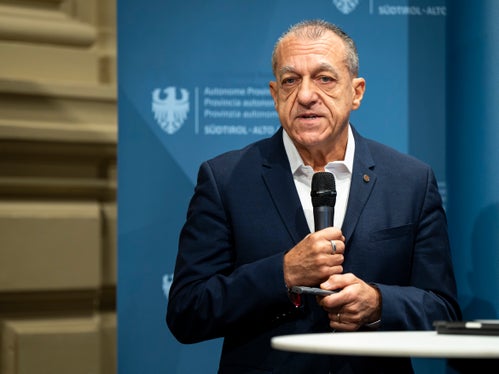 Der Präsident der Vereinigung der Kondominiumsverwalter in Südtirol, Marco Lombardozzi, nahm an der  Pressekonferenz teil. (Foto: LPA/Fabio Brucculeri)