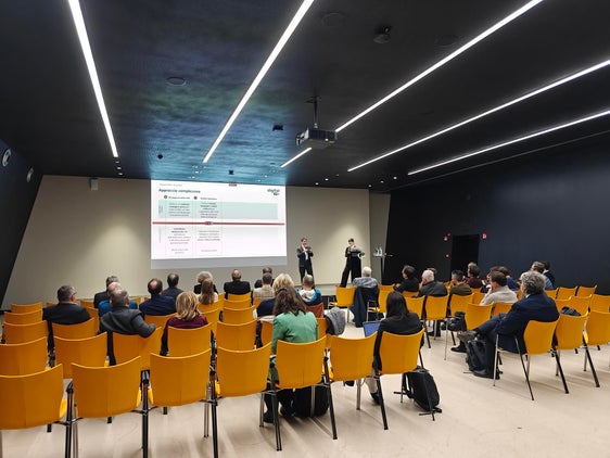 Nei prossimi sei mesi la Provincia autonoma di Bolzano elaborerà la propria strategia per un utilizzo ottimale dell'intelligenza artificiale nella Pubblica amministrazione. Il via è stato dato il 3 dicembre al NOI Techpark. (Foto: USP/Ursula Pirchstaller)