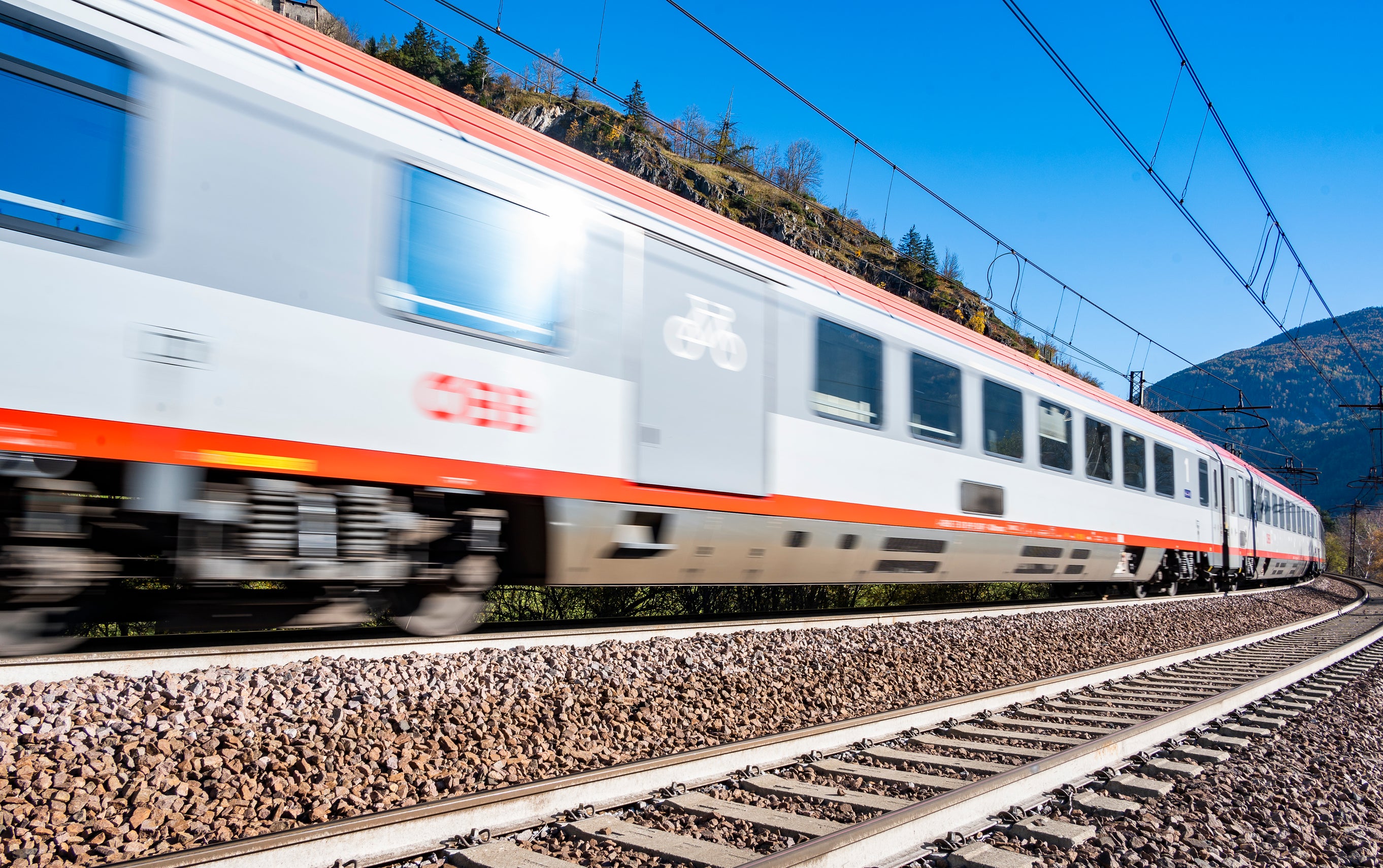 Vom 11. bis zum 18. August wird der Bahnverkehr auf der Strecke Brixen-Brenner eingestellt. Ein Busersatzverkehr steht den Passagieren zur Verfügung. (Foto: LPA/Ressort für Infrastrukturen und Mobilität)