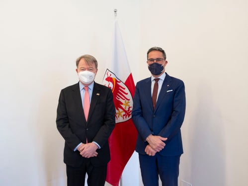 Il Console generale degli Stati Uniti a Milano, Robert Needham, ha incontrato oggi il presidente della Provincia, Arno Kompatscher (Foto: ASP/Fabio Brucculeri) 