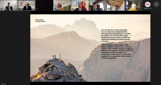 Um die Nachhaltigkeitsziele zu erreichen, braucht es ein institutionelles Netzwerk zwischen Gemeinden und Land Südtirol, sagte Landeshauptmann Kompatscher beim Online-Treffen mit den Nachhaltigkeitsbeauftragten. (Foto: LPA)