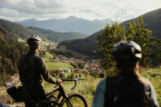 La Giunta provinciale ha approvato la modifica dei piani urbanistici dei Comuni di Brennero e Vipiteno per la costruzione della circonvallazione di Colle Isarco. (Foto: IDM/Alex Moling)
