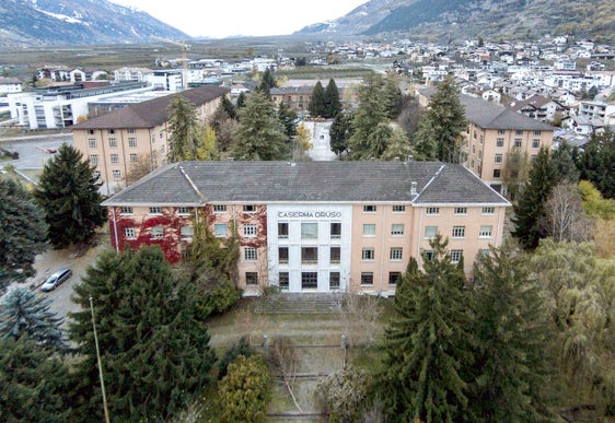 Una foto d'archivio dell'area dell'ex caserma Druso a Silandro: alcune parti sono state poste sotto vincolo diretto di tutela da parte dell'Amministrazione provinciale (Foto: Tiberio Sorvillo)