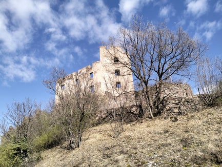Un'immagine di Castel Rafenstein in questi giorni di fine marzo (Foto: ASP/Maja Clara)