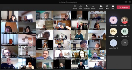Im direkten Austausch von Soziallandesrätin Deeg mit Vertreterinnen und Vertretern der Gemeinden wurden Fragen zur aktuellen Flüchtlingssituation besprochen und beantwortet. (Foto: LPA)