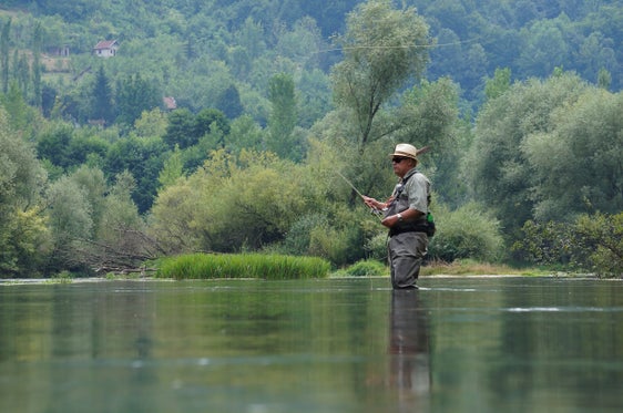 Su proposta dell’assessore provinciale alle Foreste Luis Walcher, nella seduta del 18 settembre la Giunta provinciale ha approvato il nuovo regolamento di attuazione della legge provinciale sulla tutela degli habitat acquatici e sull’esercizio della pesca sostenibile. (Foto: USP/Ufficio Gestione fauna selvatica)