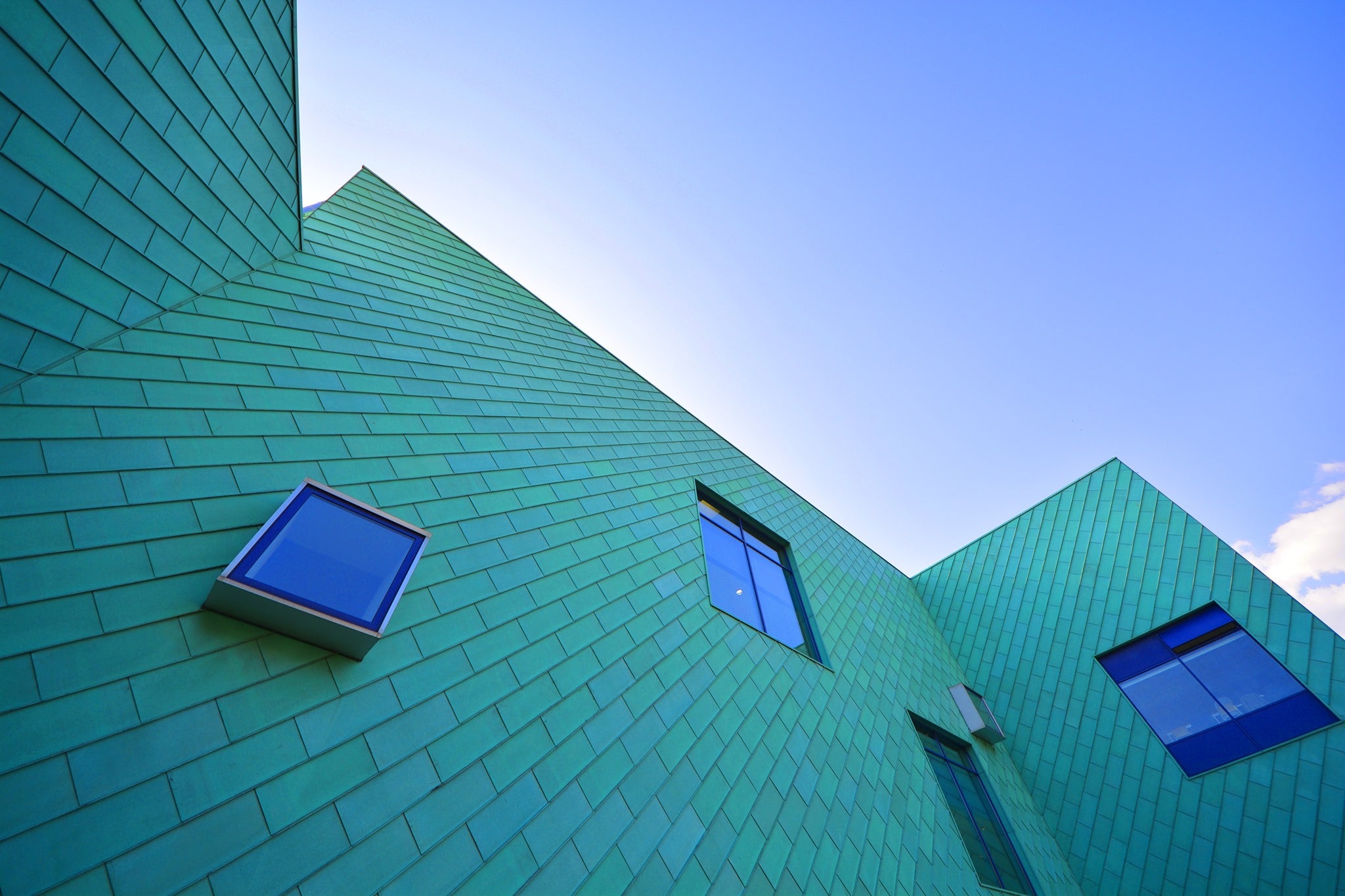 Auch im Humanwissenschaftlichen Gymnasium Giovanni Pascoli werden Erneuerungsarbeiten durchgeführt. Die Landesregierung hat grünes Licht für das Sanierungsprogramm 2025 gegeben. (Foto: Humanwissenschaftliches Gymnasium Giovanni Pascoli Bozen)