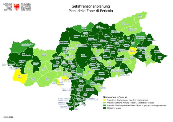 Il grafico mostra lo stato attuale con i Comuni dotati di un piano delle zone di pericolo. Ad oggi sono 79 i municipi altoatesini dotati di un piano valido (Foto: ASP)