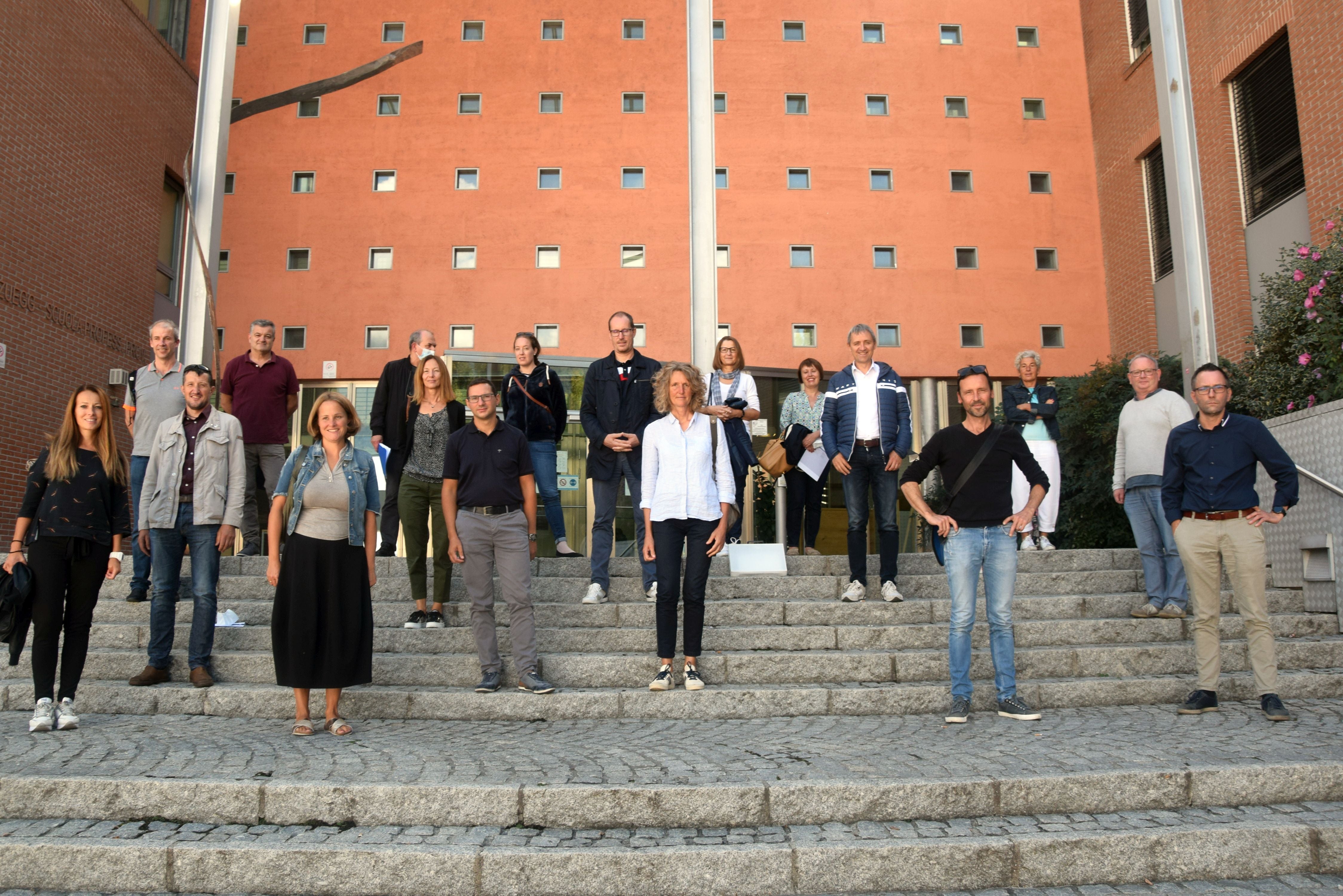 Die Arbeitsgruppe Berufliche Weiterbildung hat sich kürzlich an der Landesberufsschule für Handel, Handwerk und Technik Luis Zuegg in Meran zur Auftaktsitzung im neuen Schuljahr getroffen. (Foto: LPA/Thomas Rainer)