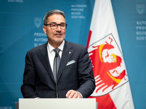 Der Bedarf, den Schießstand zu sanieren, sowohl für sportliche Aktivitäten als auch für Schießübungen der Ordnungskräfte, veranlasste das Land laut Landeshauptmann Arno Kompatscher dazu, die Wiederaufnahme der Fläche in das dritte Abkommen zu beantragen. (Foto: LPA/Fabio Brucculeri)