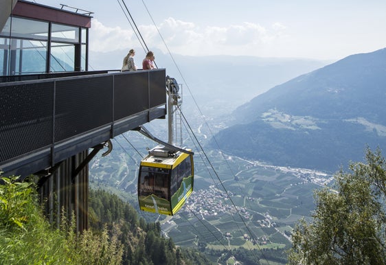 Mit 354 modernen Seilbahnen (im Bild die Texelbahn) befördert Südtirol heute so viele Menschen wie nie zuvor. (Foto: LPA/Idm Südtirol-Alex Fliz)