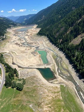 I pesci recuperati dal lago artificiale di Zoccolo saranno trasferiti in due bacini di mezzo ettaro e due ettari e mezzo. (Foto: USP/Associazione pescatori Val d'Ultimo)