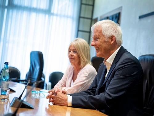 Petra Überbacher ha lasciato la carica di presidente dell'Associazione delle guide turistiche e accompagnatori turistici dell'Alto Adige. Ha presentato il suo successore, Markus Perwanger. (Foto: USP/Fabio Brucculeri)