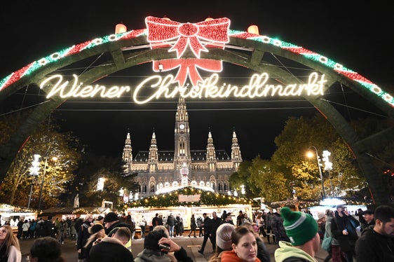 Bis 26. Dezember bleibt der Christkindlmarkt geöffnet. (Foto: PID/Christian Jobst)