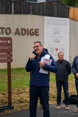 Il presidente della Provincia autonoma di Bolzano Arno Kompatscher: Per noi questo evento significa anche guardare al futuro, mantenendo fede al concetto di legacy: perché grazie ai Giochi, questo impianto sarà accessibile tutto l'anno, soprattutto alle nuove generazioni”. (Foto: USP/Daniel Von Johnston)