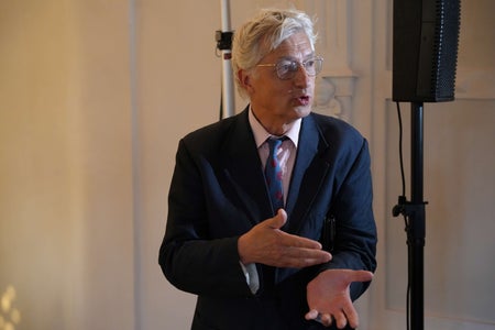 Il presidente dell'Istituto dei castelli, barone Carl-Philipp Hohenbühel: È un piacere per noi rivitalizzare assieme all'Euregio Castel Trostburg come luogo di cultura. (Foto: USP/Guido Steinegger)