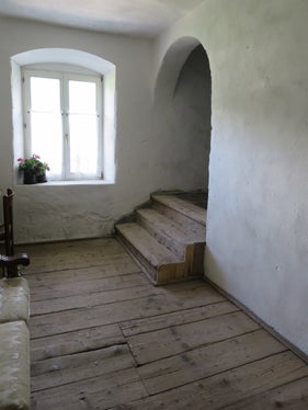 Die Unterschutzstellung wird von der Gemeinde und den privaten Besitzerinnen und Besitzern mitgetragen. (Foto: LPA/Landesdenkmalamt)