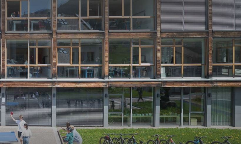 Cun l aumënt dl finanziamënt de 100.000 euro ala scola auta Raetia uel l’Intendënza ladina dé n senial sterch de sustëni a chi che ie scrit ite tla sezion sport. (Foto: ITE Raetia)