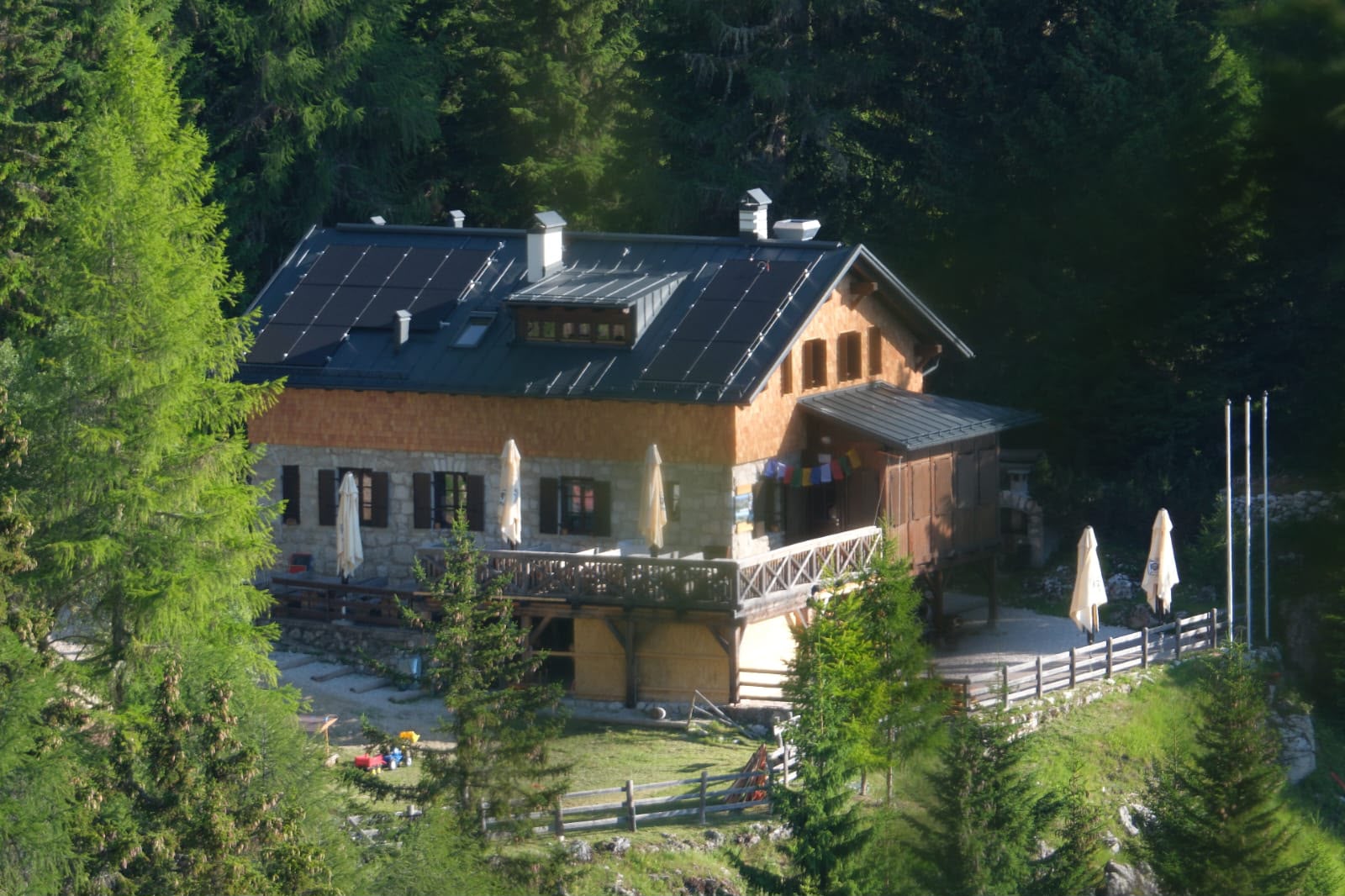 Contributi per il Rifugio Oltradige al Roen