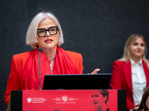 Nadia Mazzardis, vicepresidente della Commissione provinciale per le pari opportunità per le donne, ha sottolineato che non esistono ancora soluzioni soddisfacenti al divario retributivo di genere. (Foto: USP/Fabio Brucculeri)