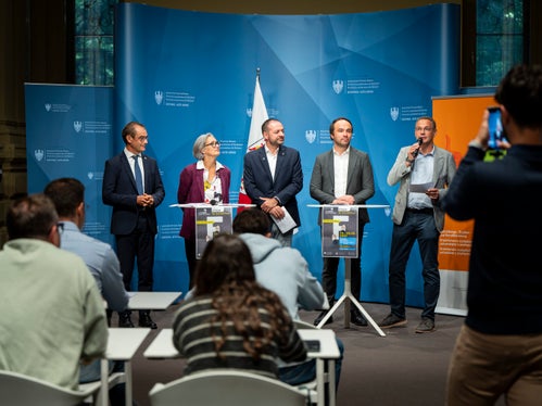 Vor allem auch für Jugendliche aus den ladinischen Tälern sei die Bildungsmesse Futurum eine gute Gelegenheit, um eine ausgewogene Entscheidung zu treffen, hob der ladinische Schulamtsleiter Heinrich Videsott hervor. (Foto: LPA/Fabio Brucculeri)