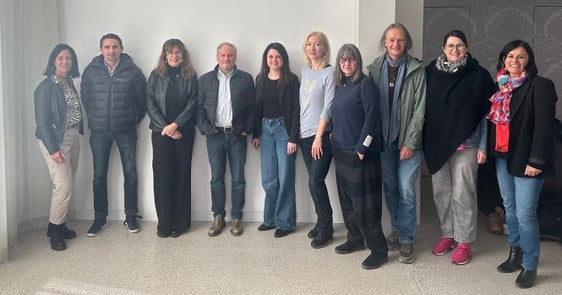 Unter den rund 120 anwesenden Fachleuten waren in Brixen auch die Landesmusikschuldirektorin und Südtirols Fachgruppenleiterinnen und -leiter dabei (von links): Katja Lechner, Manfred Sinn, Alexandra Pedrotti, Norbert Fink, Iryna Kyrylovska, Monika Federspieler, Maria Tutzer, Hans Tutzer, Renate Unterthiner und Johanna Psaier (im Bild fehlen Wolfgang Schrötter und Walter Innerebner). (Foto: LPA/Landesmusikschuldirektion)