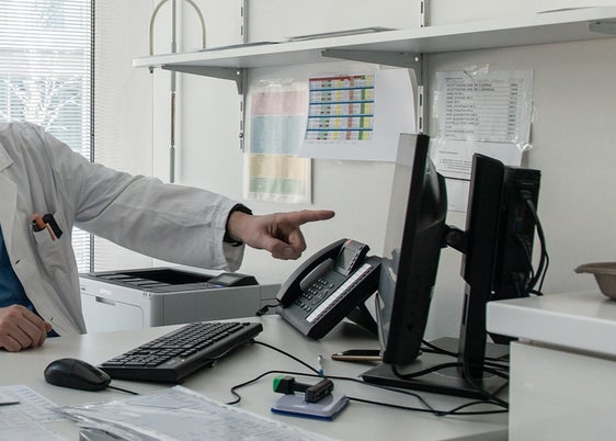 Die europäische Fachgesellschaft Healthcare Information and Management System Society (HIMSS) hat im November 2025  das Krankenhaus Bozen bewertet und bestätigt, dass die Digitalisierungs- und Modernisierungsmaßnahmen erfolgreich umgesetzt wurden. (Foto: LPA/Claudia Corrent)