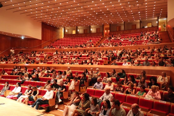 Un'immagine dell'Auditorium Bolzano, in via Dante. Il progetto di rinnovamento dell'impianto di illuminazione di emergenza prevede&nbsp;la sostituzione&nbsp;delle attuali lampade segnaletiche con lampade alimentate centralmente, tramite soccorritore e controllo della linea. (Foto: ASP)