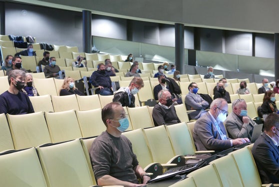 Oggi (19 novembre) a Bolzano si è svolta per i rappresentati delle comunità altoatesine il convegno sulla mobilità ciclistica ed elettrica. (Foto: ASP/ Margit Perathoner)