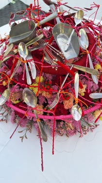 Fachschule für Hauswirtschaft und Ernährung Haslach auf dem Bozner Blumenmarkt (Foto: LPA/Fachschule für Hauswirtschaft und Ernährung Haslach) 