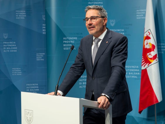 Landeshauptmann Kompatscher: "Die ASTAT-Daten zu den 17 Nachhaltigkeitsindikatoren stellen eine neue Art von Qualitätserhebung dar." (Foto: LPA/Fabio Brucculeri)