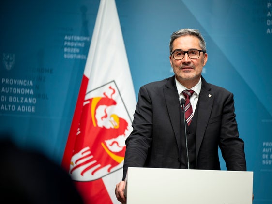 Il presidente della Provincia Arno Kompatscher si è congratulato con il nuovo governo federale austriaco a nome della Provincia di Bolzano. (Foto: USP/Fabio Brucculeri)
