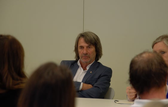 Gesundheitslandesrat Hubert Messner beim Besuch am Krankenhaus Meran. (Foto: LPA/Katharina Trocker). 