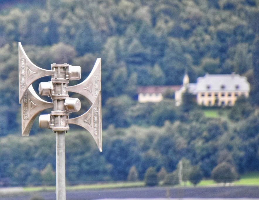 570 Sirenen in neun Feuerwehrbezirken (im Bild jene von Burgstall) sind am internationalen Tag der Katastrophenvorbeugung, dem 13. Oktober, eine Minute lang landesweit mit einem auf- und abschwellenden Heulton beim Zivilschutz-Probealarm zu hören. (Foto: Landesfeuerwehrverband/Diddi Osele)