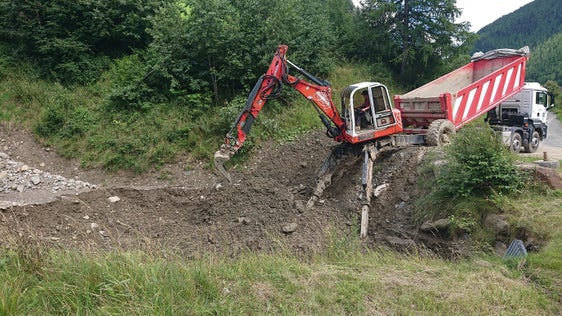 Das Rückhaltebecken im Unser-Frau-Bach musste in diesem Sommer zweimal von Material befreit werden. (Foto: Agentur für Bevölkerungsschutz/Amt für Wildbach- und Lawinenverbauung West/Martin Eschgfäller)
