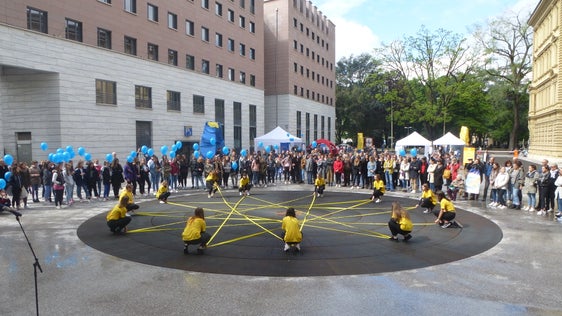 Am Europatag, dem 9. Mai enden die Aktionstage. Im Bild: eine Aktion zum Europatag (Foto: LPA)