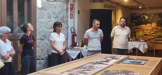 Il curatore Curti Covi (quarto da sinistra) ha introdotto il tema. (Foto: USP/Ufficio Natura-Thomas Kiebacher)