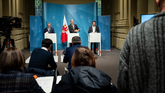 L'assessore Bianchi ha ricordato: Il 3 ottobre, in un sopralluogo effettuato dal sottoscritto con il presidente Kompatscher e il sindaco di Curon, abbiamo analizzato tutte le proposte e individuata la migliore soluzione. (Foto: USP/Fabio Brucculeri)