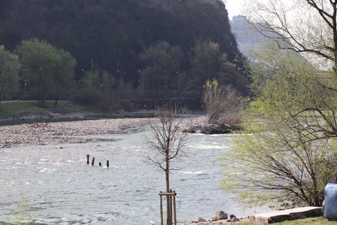 Un'immagine della confluenza tra i fiumi Isarco e Talvera. Anche in Alto Adige permane l'allerta siccità dovuta alla scarse precipitazioni (Foto: ASP/Gianluca Crocco) 