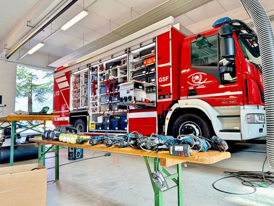 Beispiel Dekontaminierungsfahrzeug: Für Stützpunktfahrzeuge, die nur an bestimmten Orten stehen und für besondere Aufgaben gedacht sind, sind Beiträge vorgesehen. Die Landesregierung hat gestern die Anpassung genehmigt. (Foto: Landesverband der Freiwilligen Feuerwehren Südtirols/Diddi Osele)