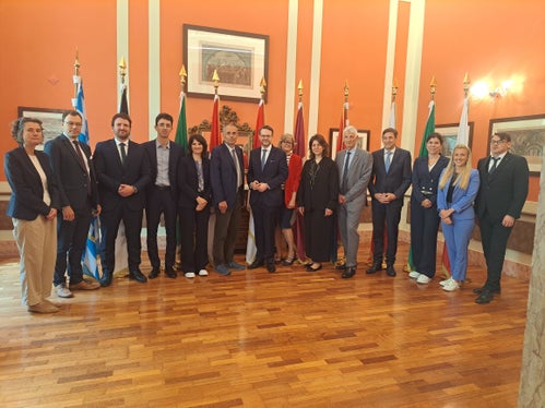 Der Arge-Alp-Lenkungsausschuss tage am 9. Mai in Riva del Garda. (Foto: Ufficio Stampa Provincia autonoma di Trento)