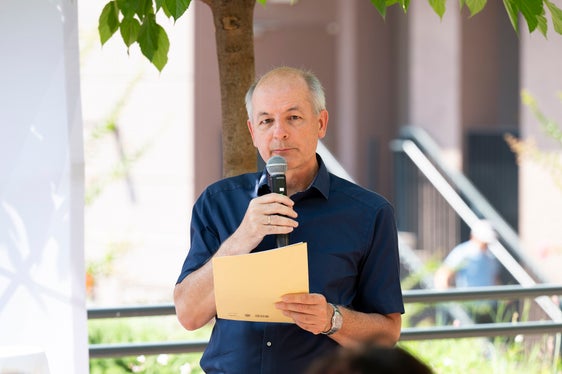 Garantire le risorse finanziarie è un obiettivo importante, perché servizi sociali funzionanti contribuiscono in modo significativo al funzionamento della società, ha sottolineato Wolfgang Obwexer, presidente dellla Federazione per il Sociale e la Sanità. (Foto: ASP/Manuela Tessaro)