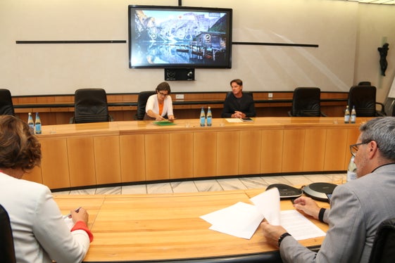 Protezione della natura e del paesaggio, sostenibilità e biodiversità al centro dell'incontro avvenuto a Palazzo Widmann (Foto: ASP/Guido Steinegger)