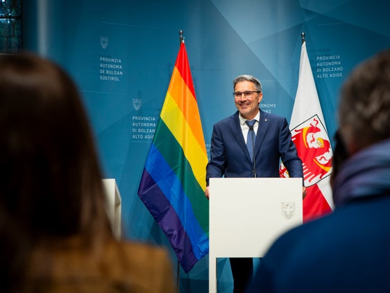 "L'Alto Adige diverrà più colorato a giugno" ha detto il presidente Kompatscher alla presentazione delle attività della rete RE.A.DY e del Pride Month (Foto: ASP/Fabio Brucculeri)