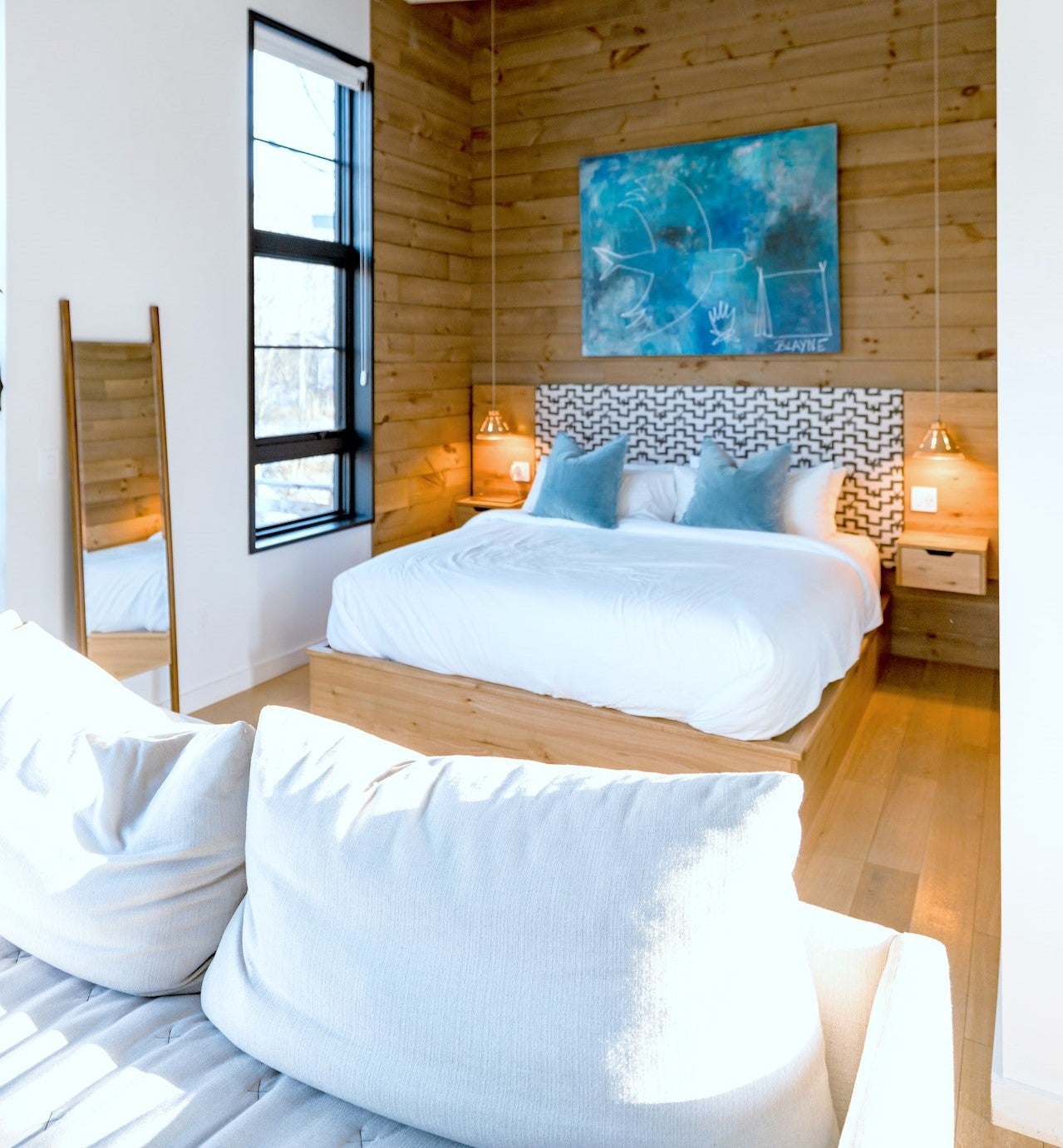 In Alto Adige via libera al regolamento che definisce i criteri e le modalità per il rilevamento dei posti letto, fissa il tetto massimo e disciplina l’assegnazione di nuovi posti letto nelle strutture turistiche. (Foto Pexels)