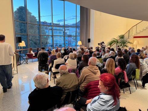 Grande partecipazione di pubblico al Teatro Comunale di Bolzano per la biografia sui generis presentata dal maestro Beatrice Venezi, dedicata a Giacomo Puccini. (Foto: USP)