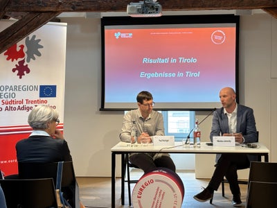 Hanno riferito sui risultati in Tirolo: (da sinistra) Paul Resinger e Nikolaus Janovsky. (Foto: Euregio)