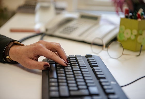 Es findet ein öffentlicher Wettbewerb nach Titeln und Prüfungen für den Erwerb der Qualifikation Führungskraft zweiter Ebene, Abschnitt "Bildung" des einheitlichen Führungsstellenplanes auf Landesebene, statt. Acht Direktionen sind zu besetzen. Die Einreichfrist für die Ansuchen um Teilnahme am Wettbewerb ist Montag, 28. April, um 12 Uhr. (Foto: LPA/Claudia Corrent)