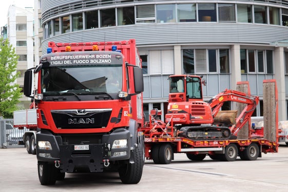 Unter den Gerätschaften, die zur Verfügung gestellt werden, sind auch Bagger (Foto: LPA/Maja Clara)