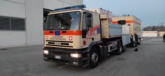 Il container con gli aiuti destinati alle zone colpite dal terremoto al confine tra Turchia e Siria. (Foto: ASP/Agenzia Protezione civile/sezione Croce Bianca)